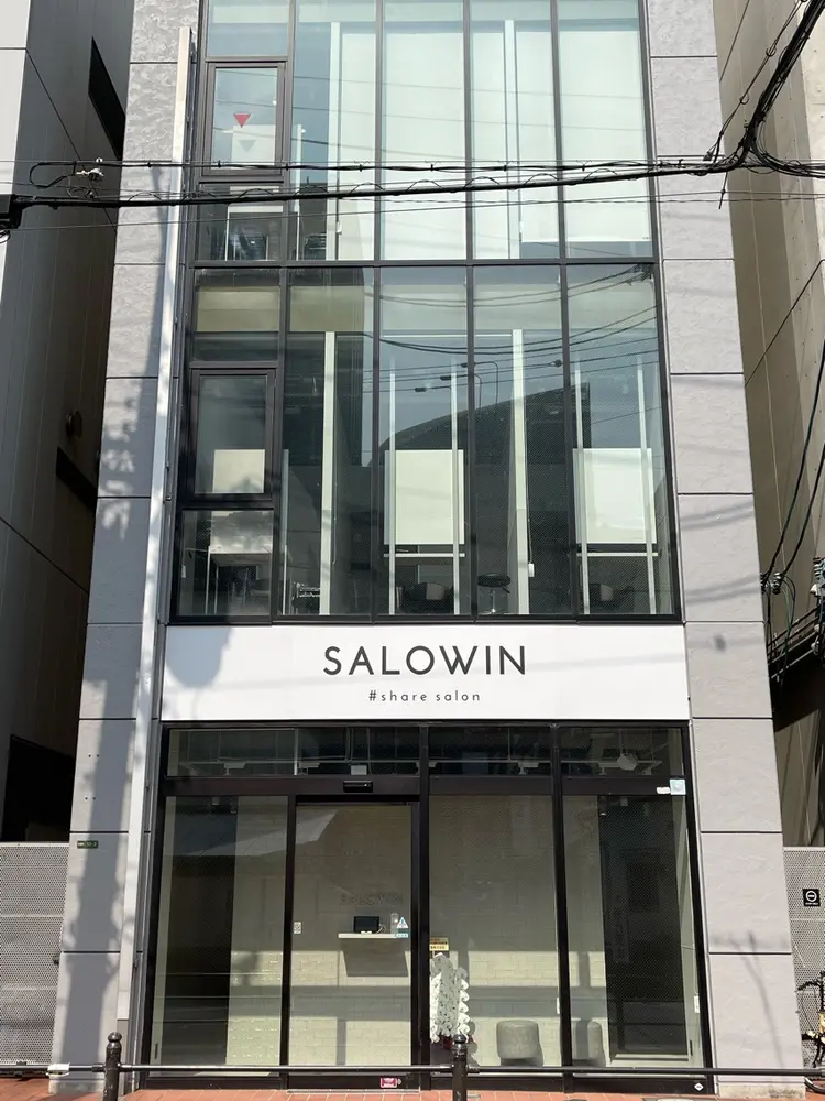 SALOWIN梅田茶屋町North店の内観・外観3