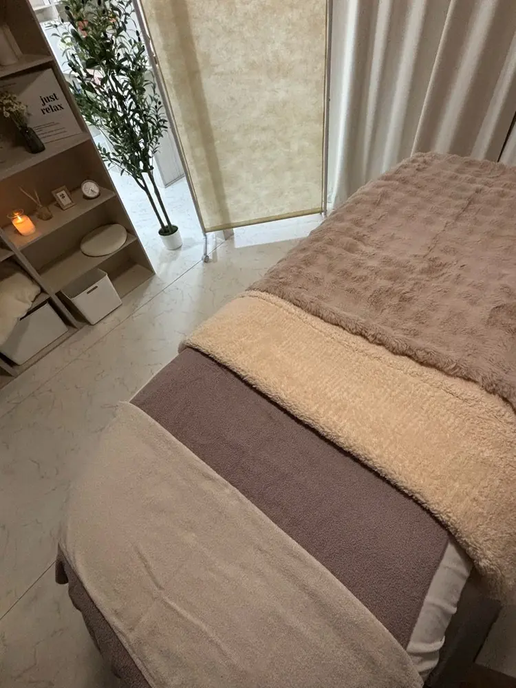 salon Souril(スリール)の内観・外観1