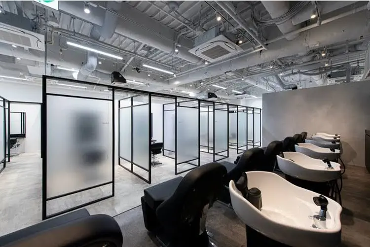 SALOWIN　銀座店の内観・外観3