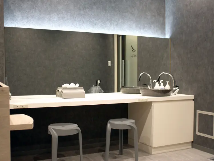 メンズ眉毛サロンi-coolの内観・外観3