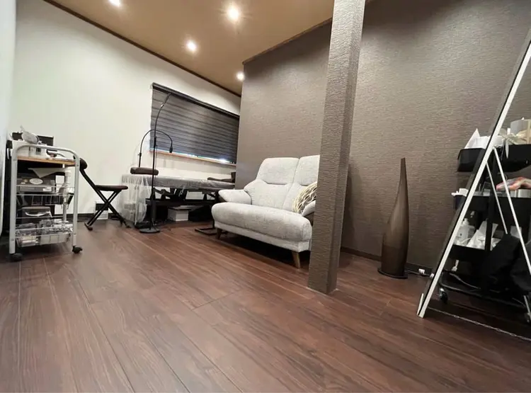 ラボーテエテーネルの内観・外観1