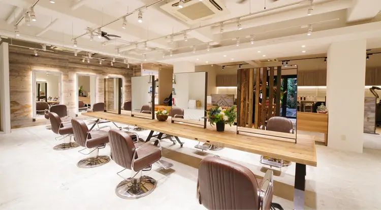 ALLYの内観・外観2