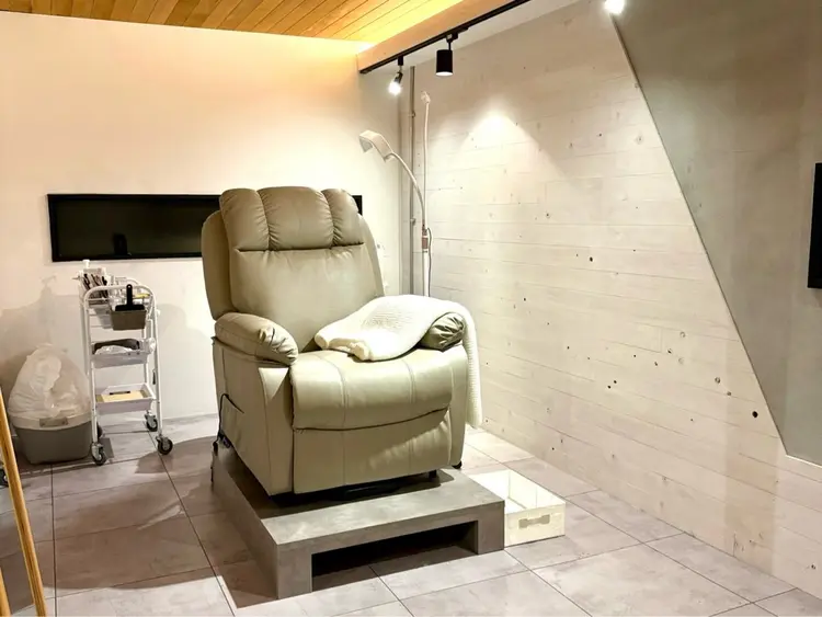 𝐩𝐫𝐢𝐯𝐚𝐭𝐞 𝐬𝐚𝐥𝐨𝐧 𝟏𝟐.𝐄𝐘𝐄の内観・外観2