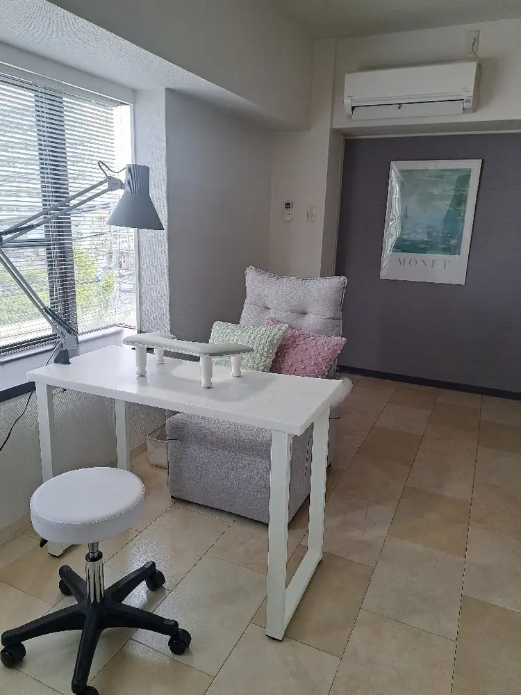 y-nailの内観・外観1