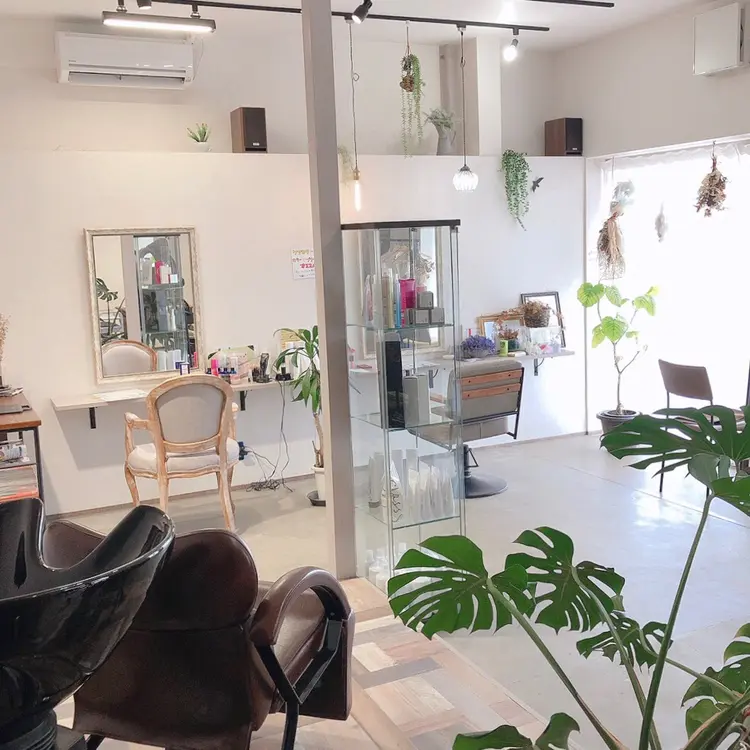 ランプシーヘアーの内観・外観1