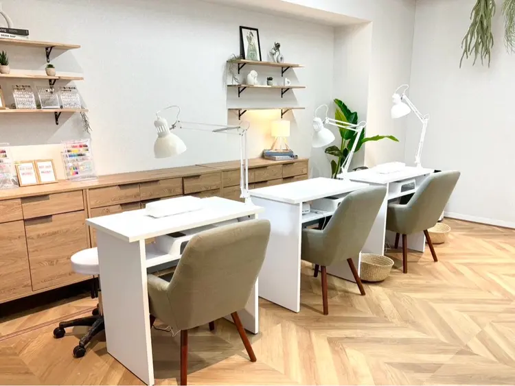 BOTANAIL 本厚木駅前店の内観・外観3