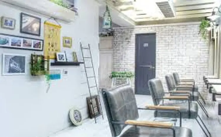 elde 9's HAIR STANDの内観・外観3