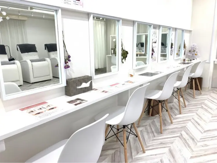 【まつげパーマ・マツエク専門店】ance eyelash アンセ アイラッシュ 姫路店の内観・外観2