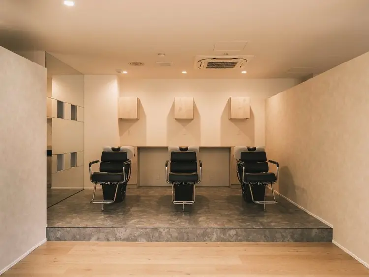 AVANCE.堺東店舗の内観・外観3