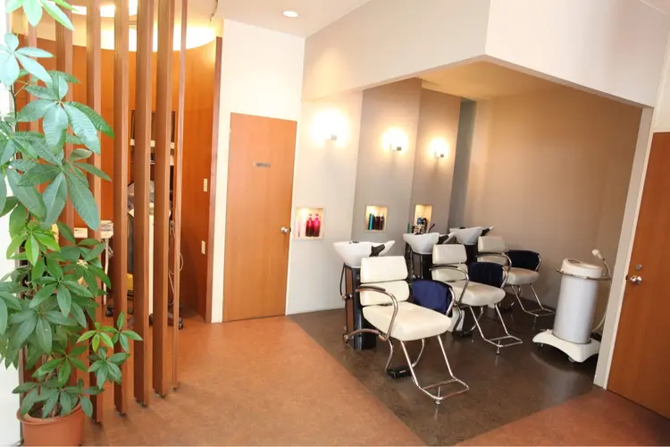 美容室arteismの内観・外観3