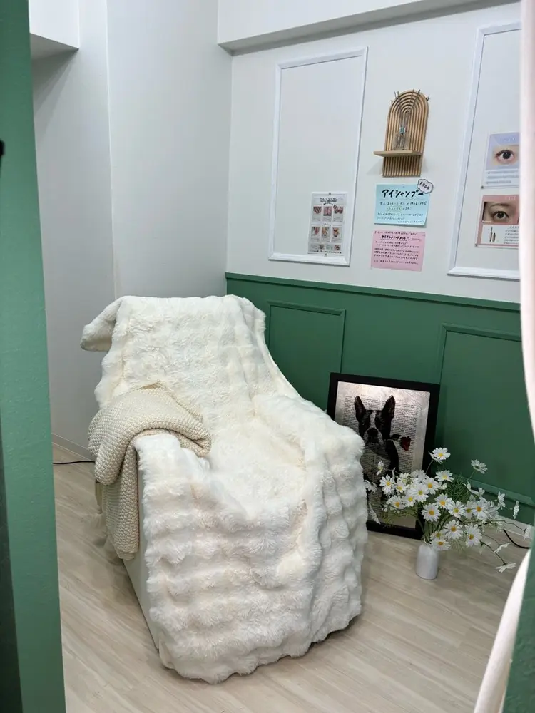 most eyes 難波の内観・外観1