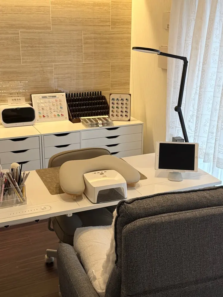 Y.Nailサロンの内観・外観1