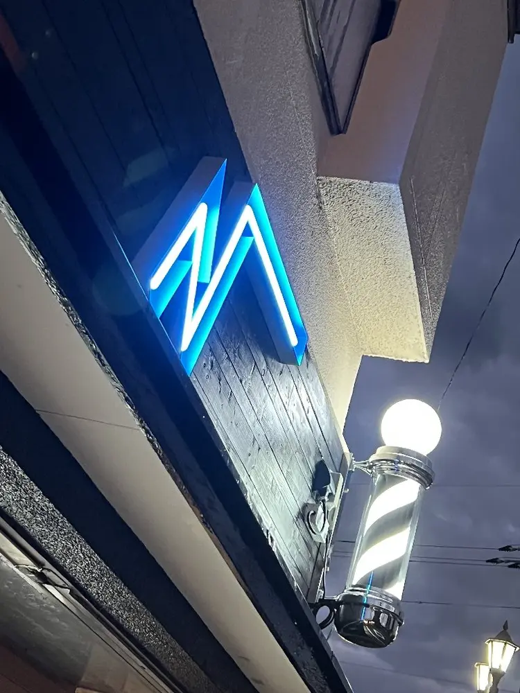 √BARBERSHOP(ルートバーバーショップ)の内観・外観3