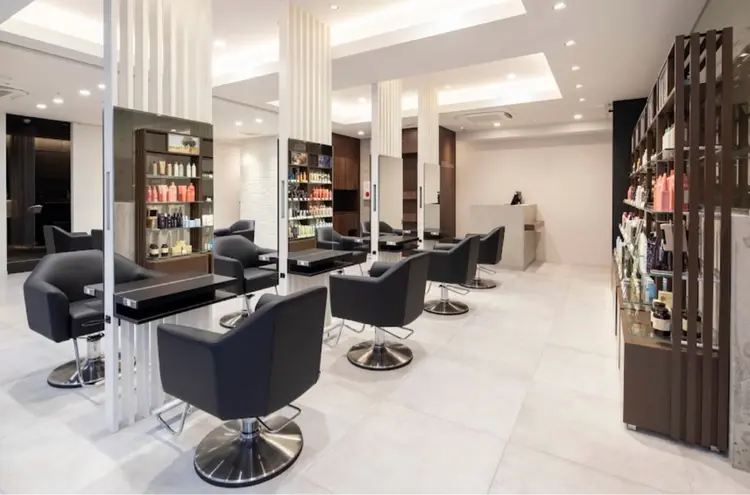 OLUの内観・外観2