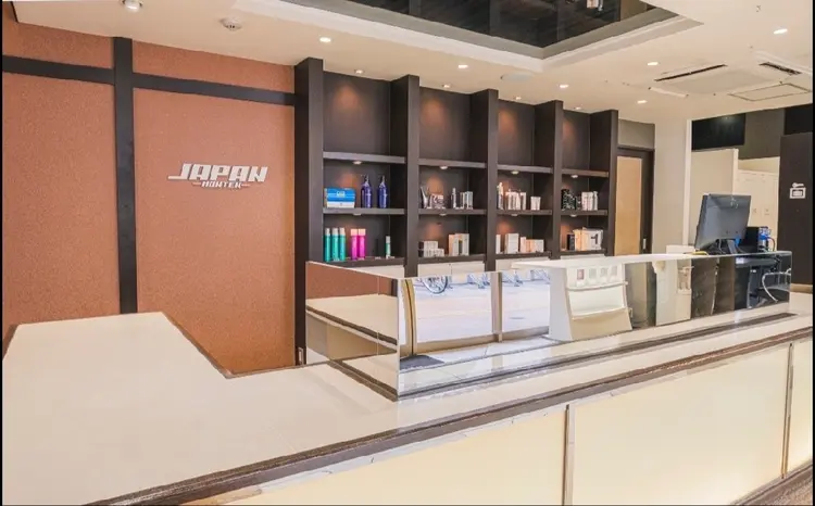 JAPAN本店の内観・外観2