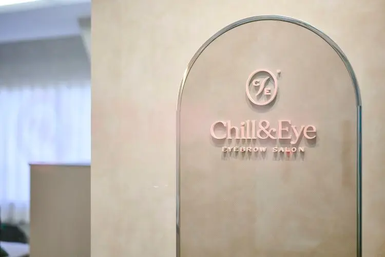 Chill＆Eye千葉駅前店【アイブロウ・眉毛/まつ毛パーマ】の内観・外観1