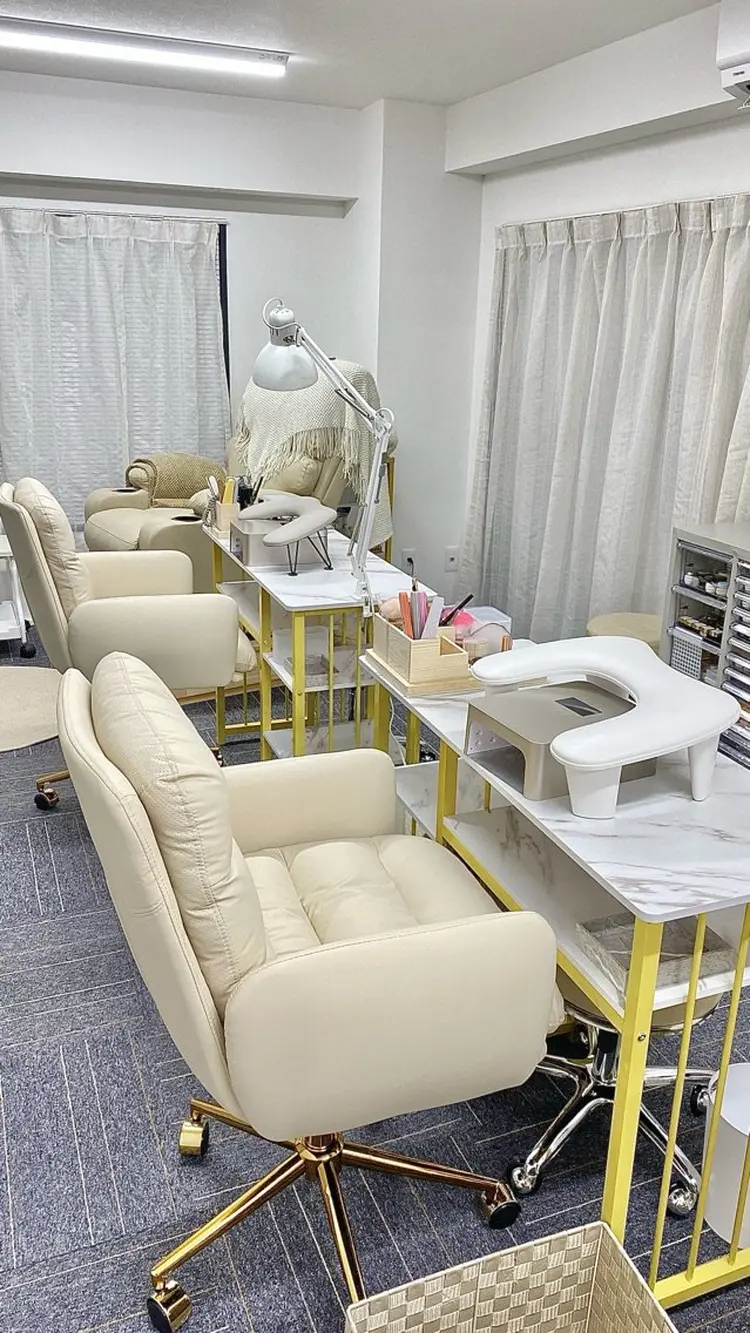 AKINA  NAILの内観・外観1