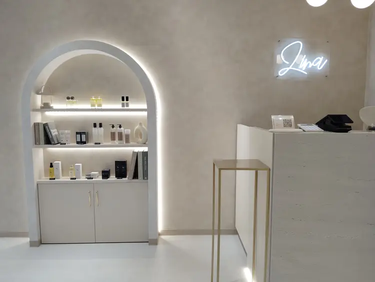 Juicynail 天神店の内観・外観1