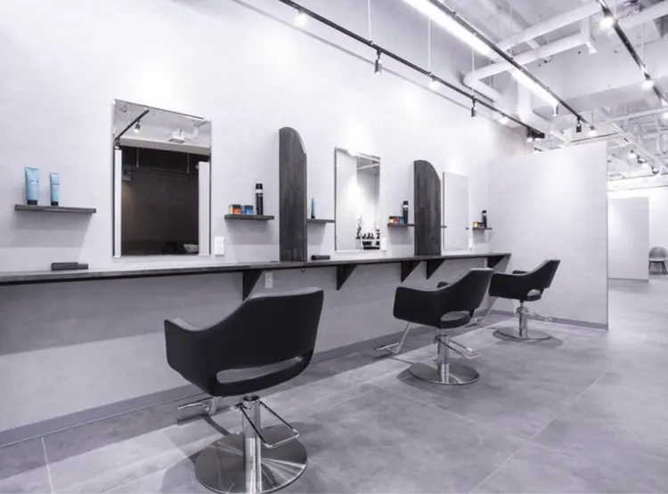 美容室 MEN'S HAIR Lex 小岩【メンズヘアレックス】の内観・外観1
