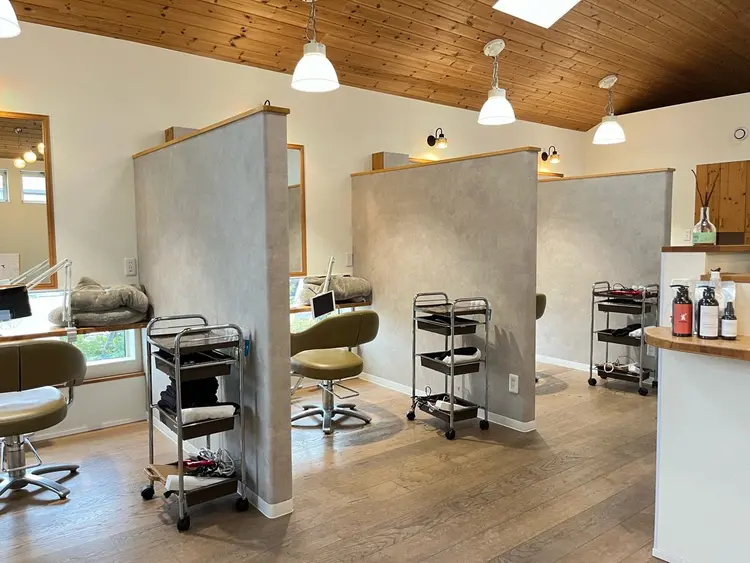 髪質改善専門店 radol sanjo 三条店の内観・外観3