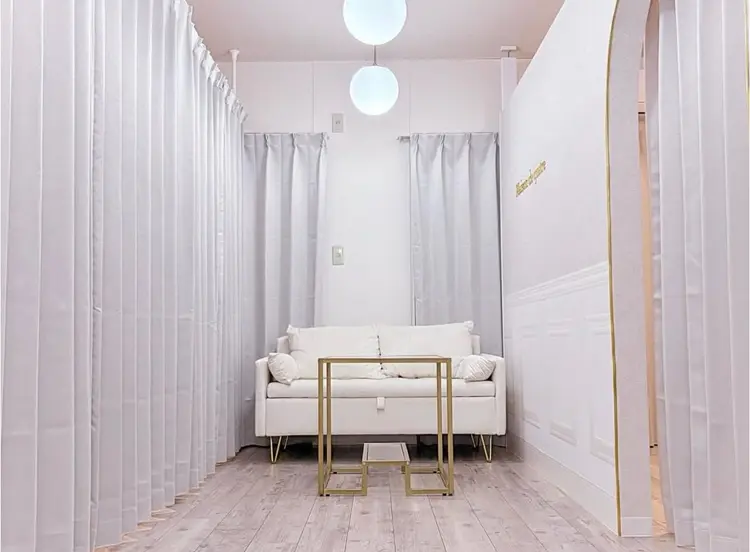 Maison de quatre上尾店の内観・外観2
