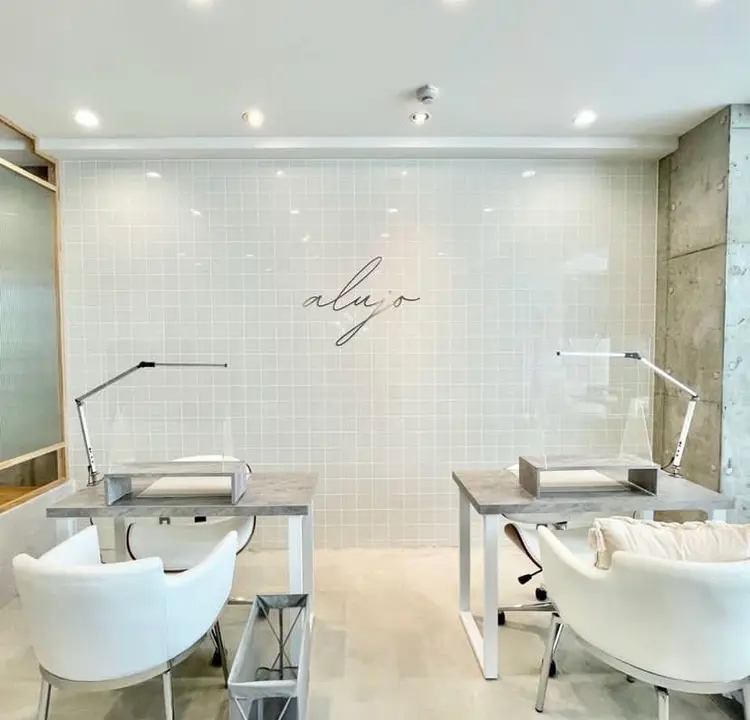 NAIL SALON alujoの内観・外観2