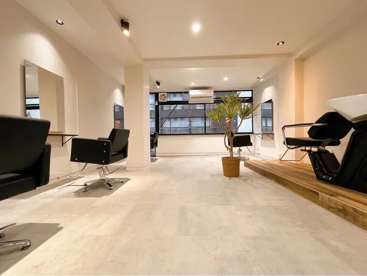 KINIの内観・外観1