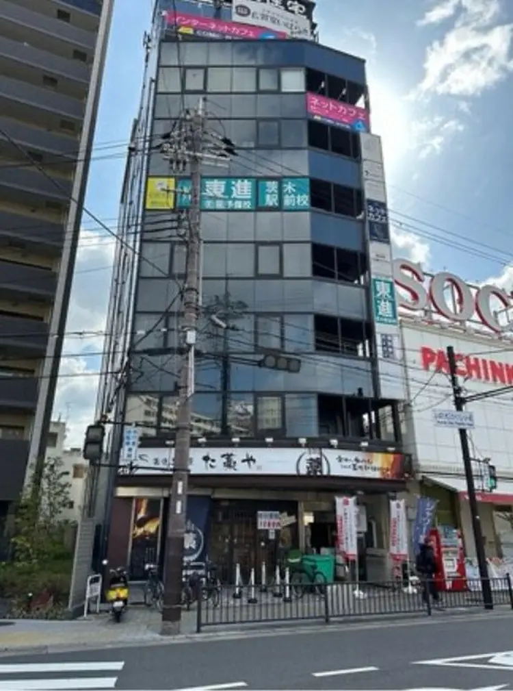 ビューティーアイラッシュ サンプラザ茨木駅前ビルの内観・外観2