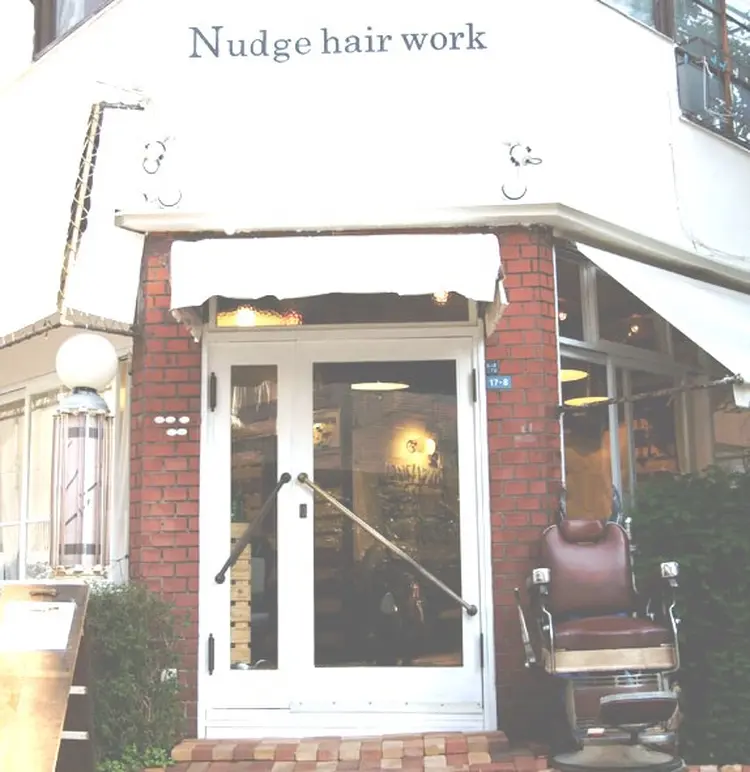 & nudge nailの内観・外観1