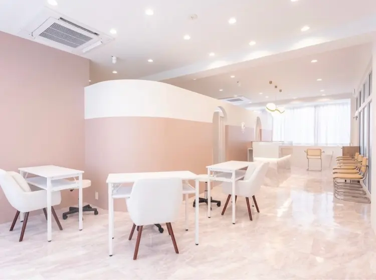 H eyelash 吉祥寺店の内観・外観2