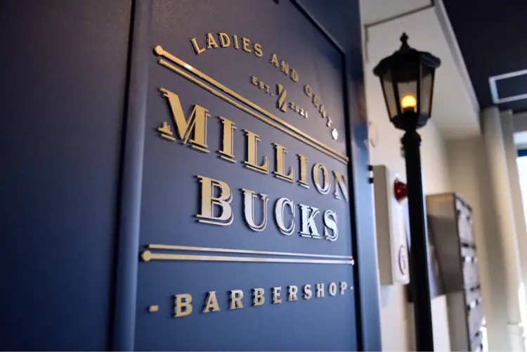 Million Bucks BarBer Shopの内観・外観1