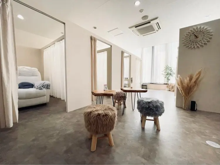 Crescent eye&nail 今泉店の内観・外観1
