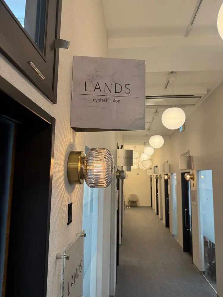 LANDS eyelashの内観・外観1