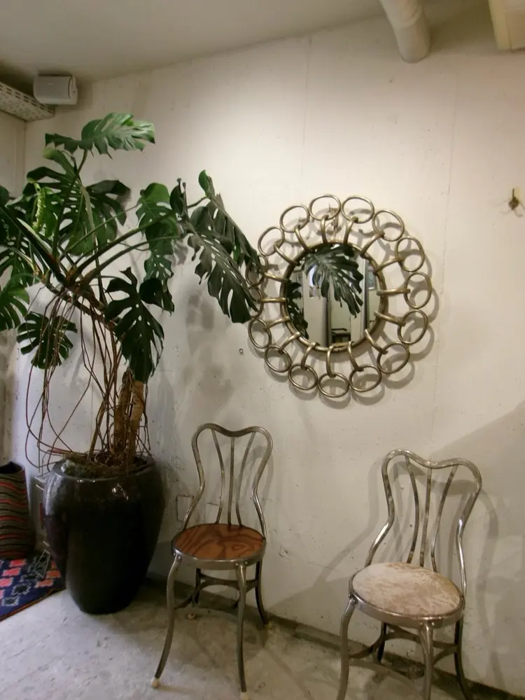 WATERの内観・外観1