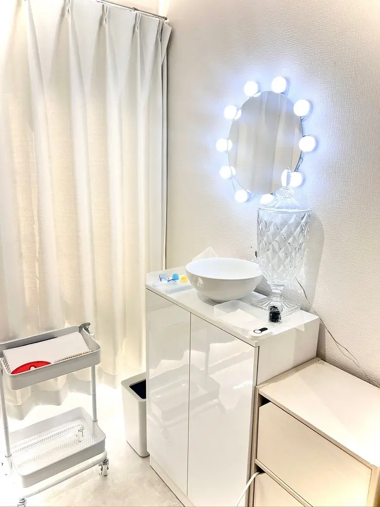 【歯のホワイトニング専門店】シロエラボ梅田店の内観・外観3