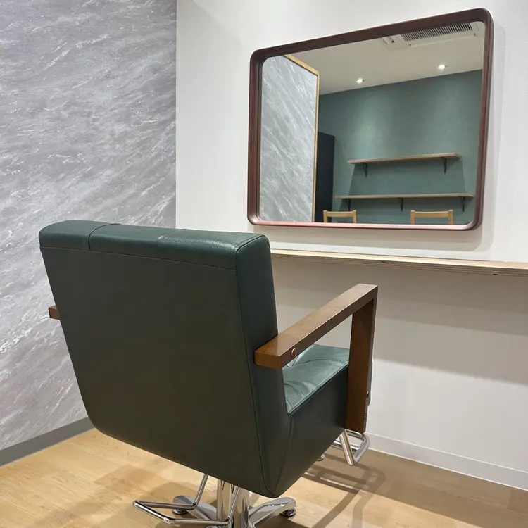 Hollow池田店の内観・外観2