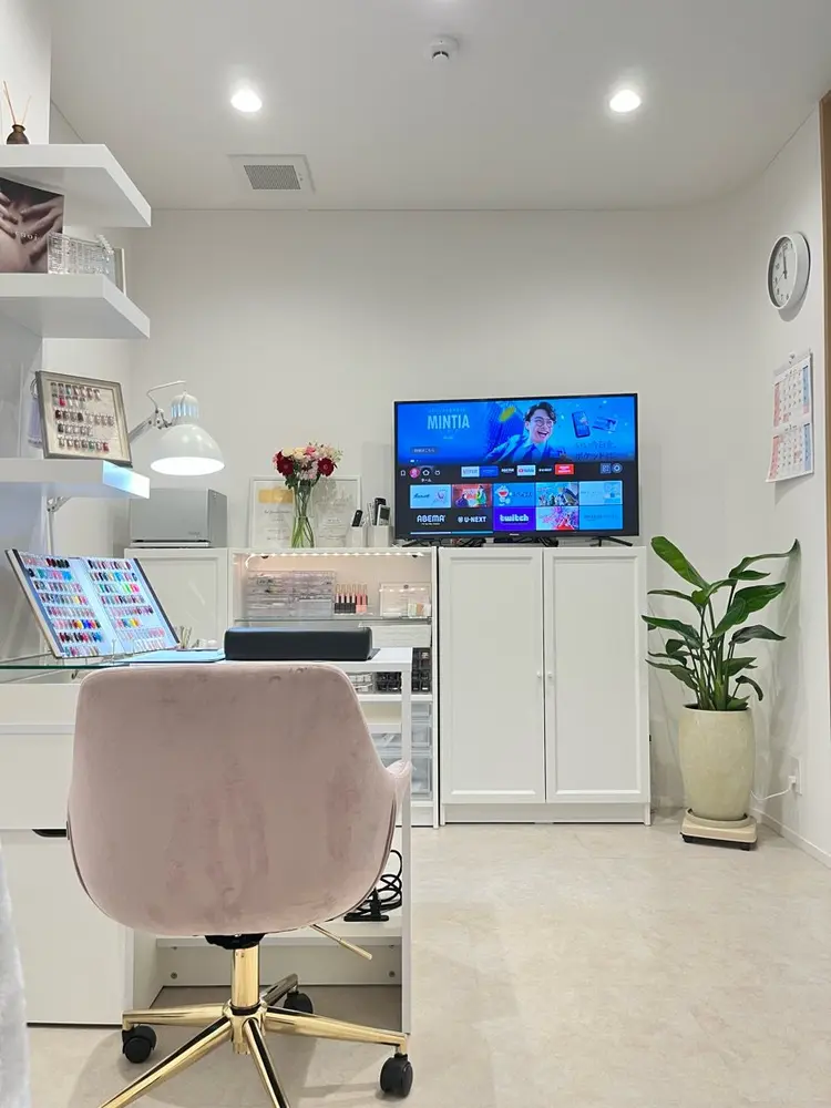nail salon Qumの内観・外観1