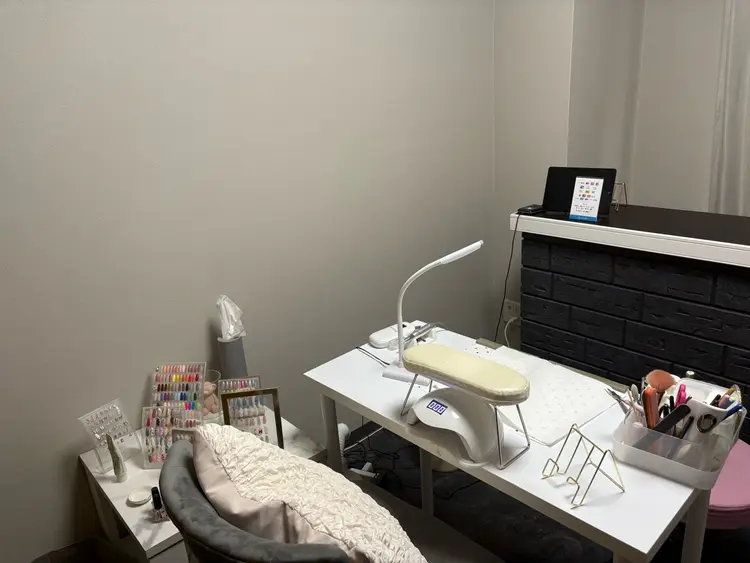 R’s nailの内観・外観1