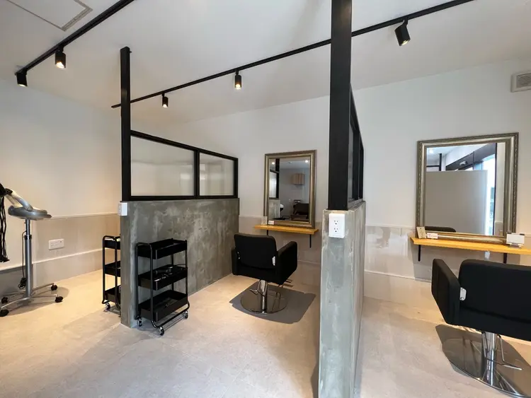 Calme hair(カルムヘアー)の内観・外観1