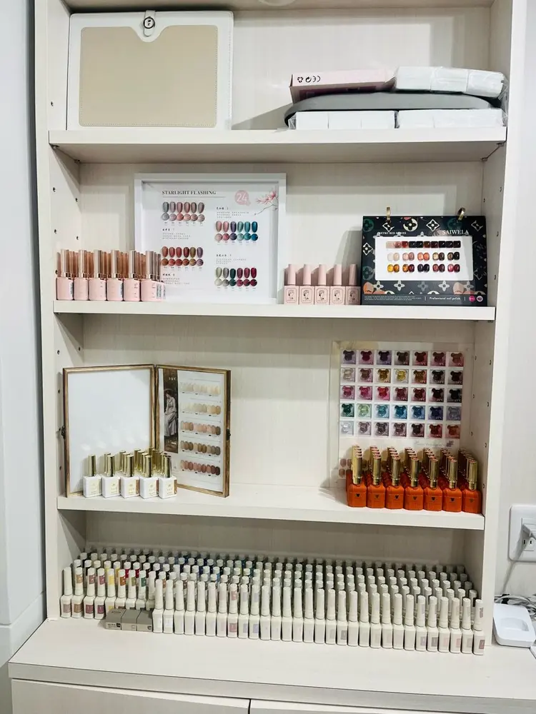 七音ネイルサロンの内観・外観2