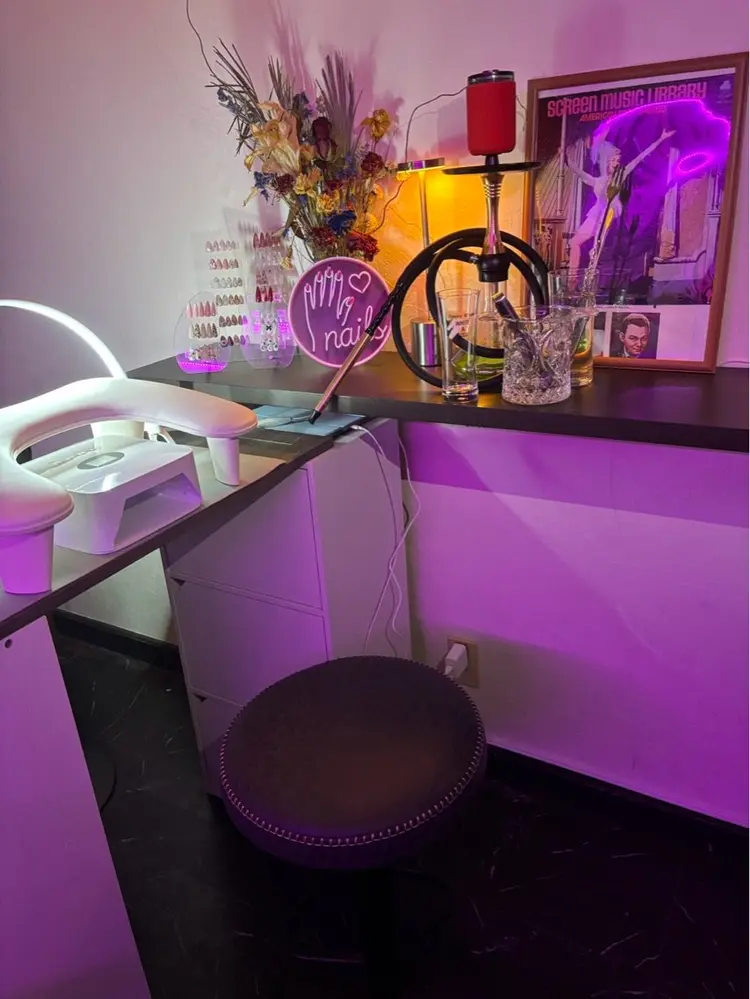 untitled×nailの内観・外観2