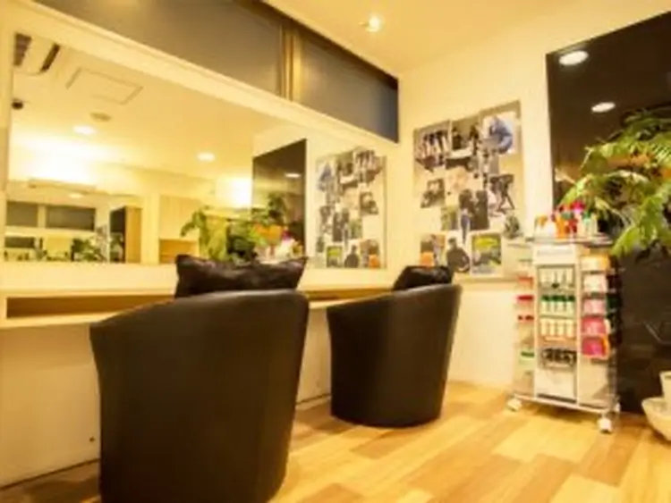 モッズヘア越谷店の内観・外観2