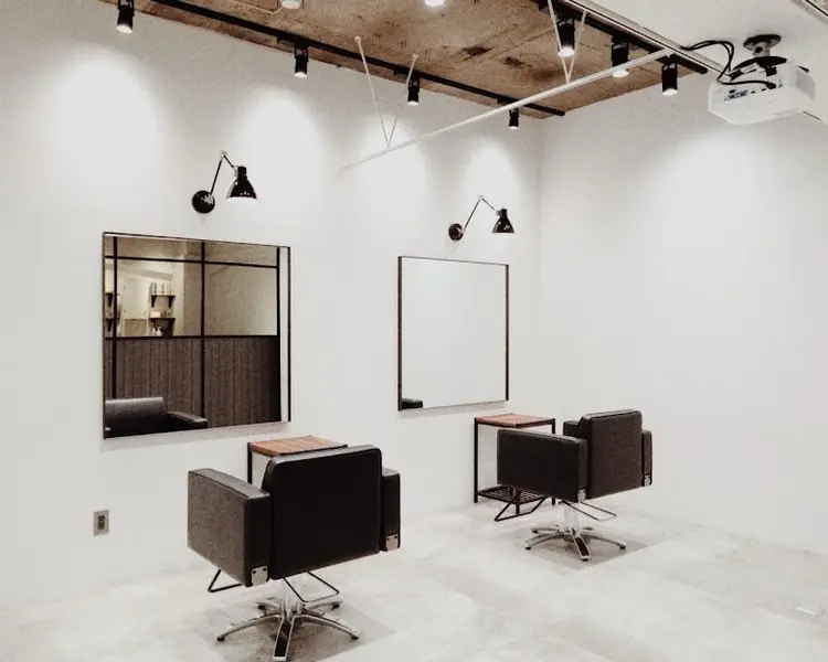 FIRSTの内観・外観2