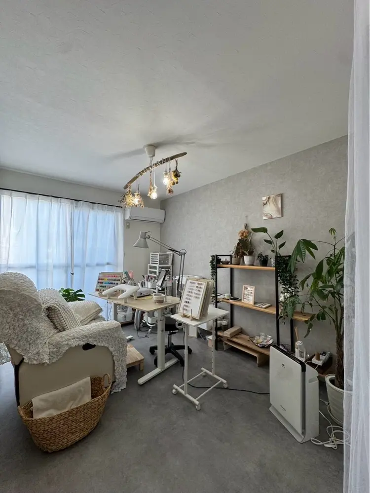 EMINYの内観・外観1