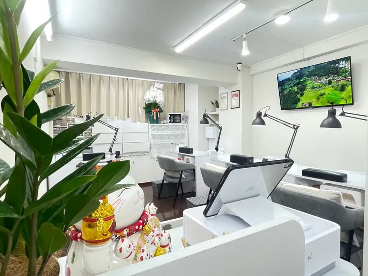 MEO NAIL(メオネイル)の内観・外観1