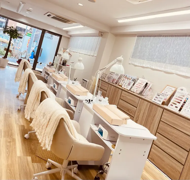 floria nail salonの内観・外観1