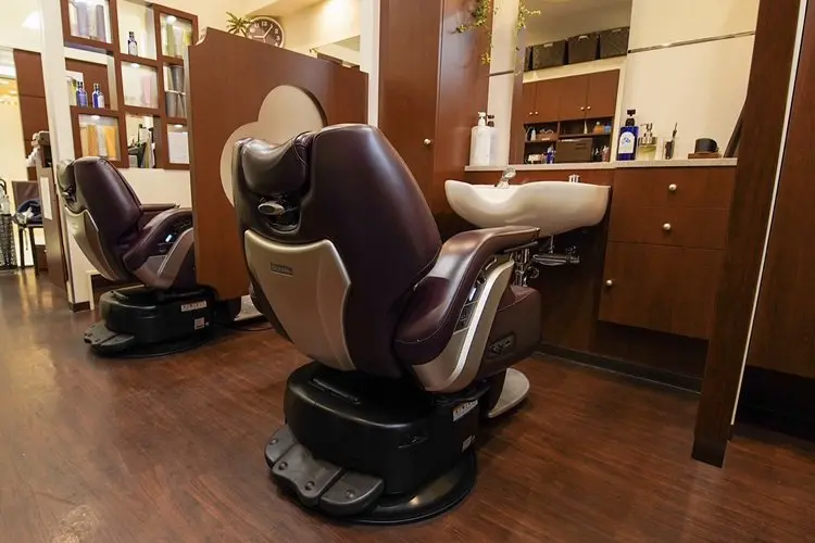 ヘアサロン銀座マツナガ 有楽町店の内観・外観3