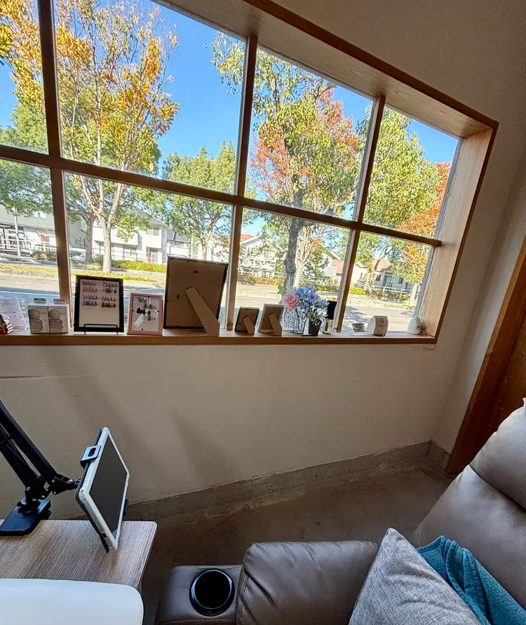 SN.nailの内観・外観2