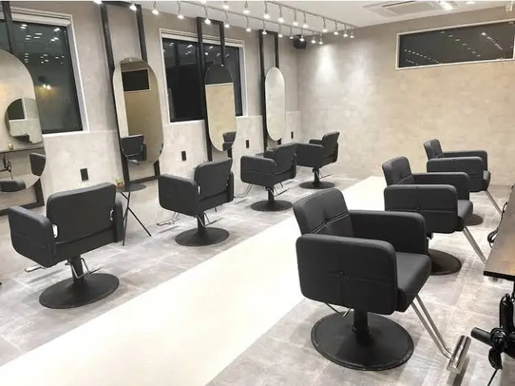 agu  hair grit太子橋今市店の内観・外観1