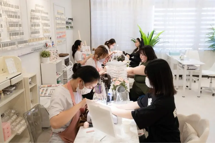 AME NAIL STUDIO 小山店の内観・外観2